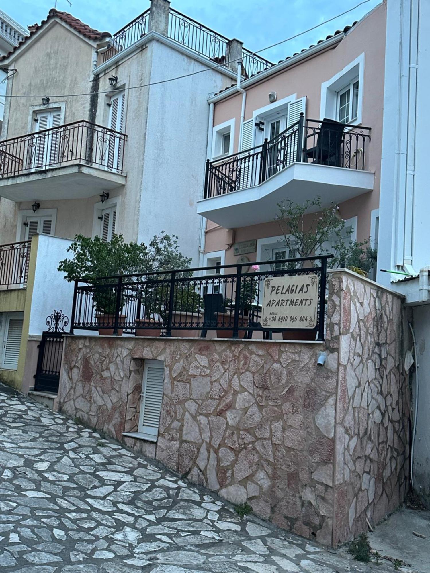 Pelagias Apartments Айя-Евфимия Экстерьер фото